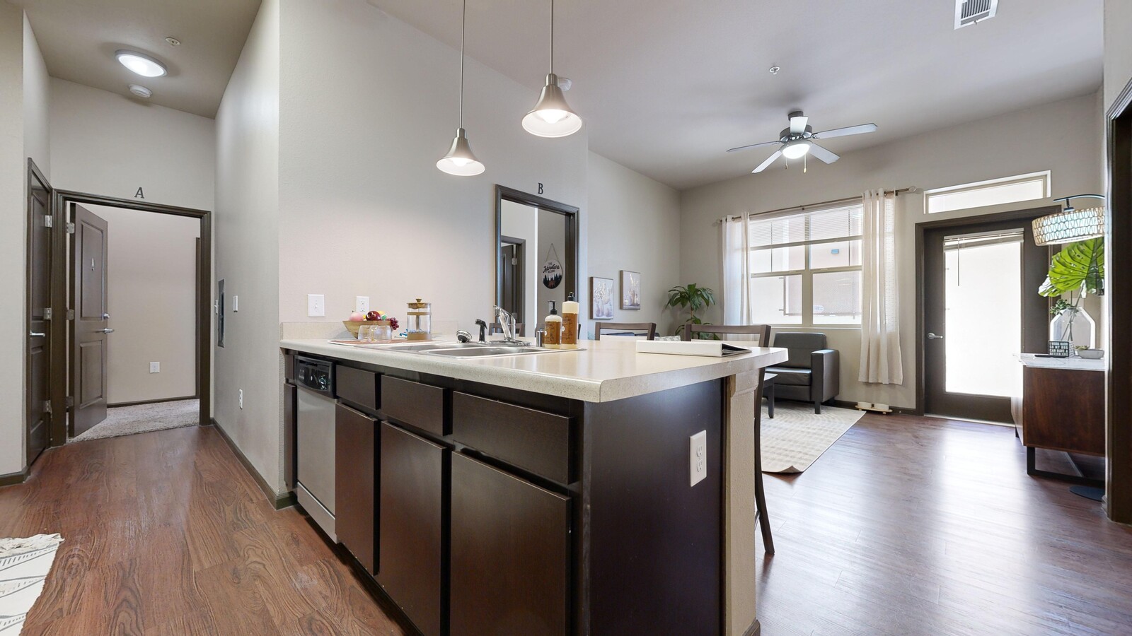 4 Bed | 4 Bath Virtual Tour thumbnail
