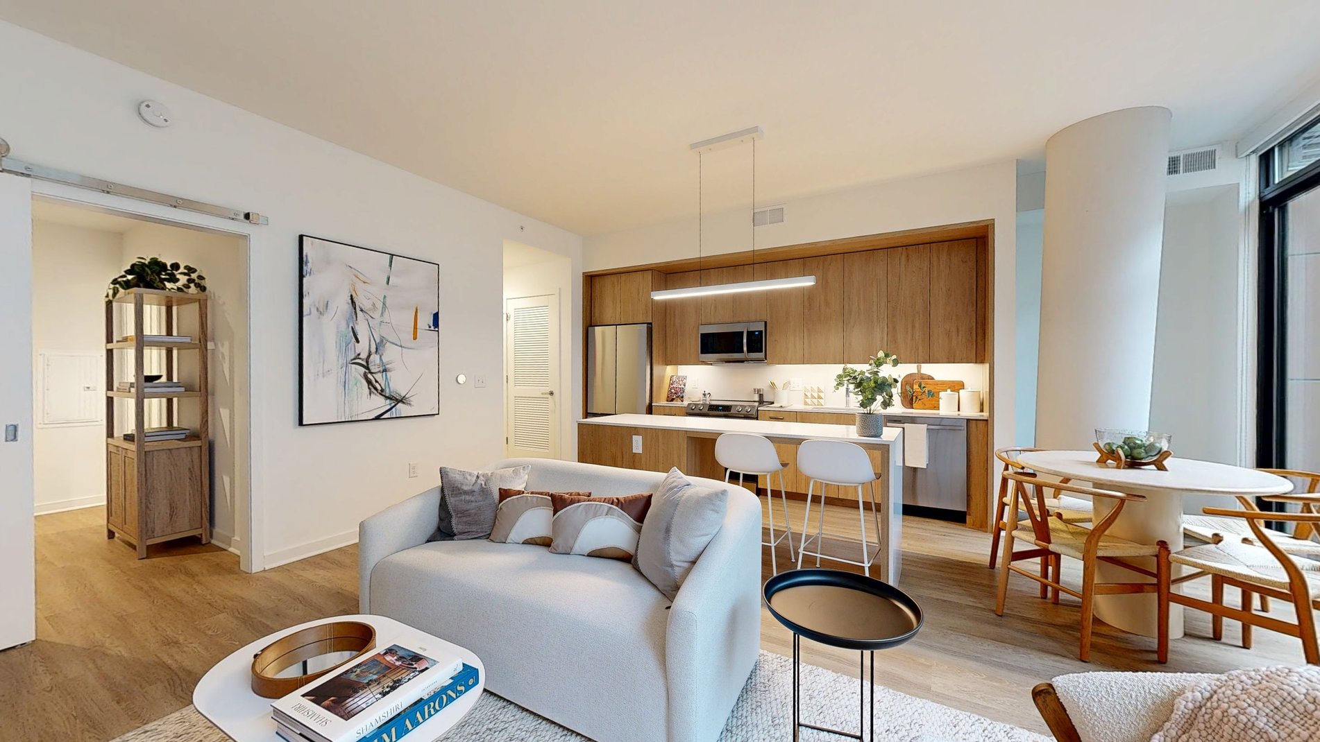 2BR, 2BA - 818SF thumbnail